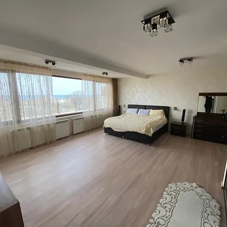 Penthouse Lake&sea View Mamaia